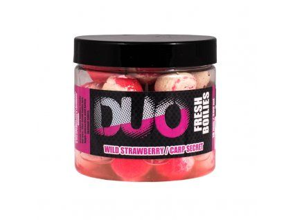 LK Baits Duo X-tra Fresh Boilies Wild Strawberry/Carp Secret 18 mm 200 ml